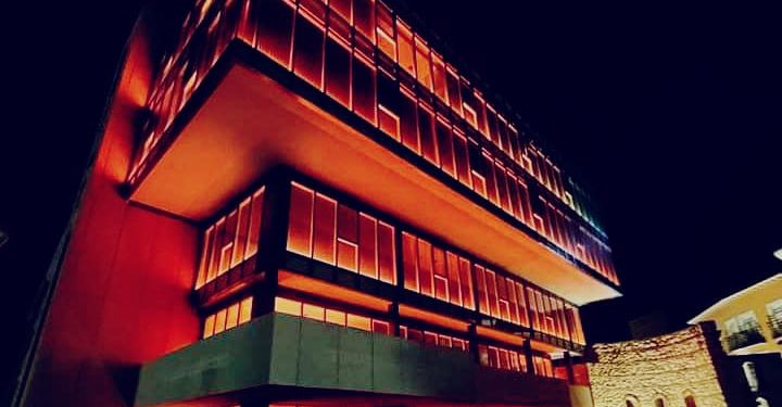 El edificio Arriaca Digital estrena una iluminación ornamental que ensalza el valor arquitectónico del entorno 17 de febrero de 2023 Ayuntamiento