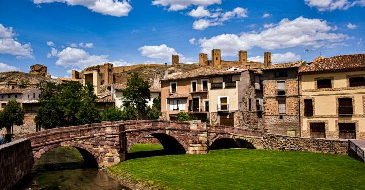 CLM invierte más de 2 mill. en educación y cultura en Molina de Aragón: ¡Descubre los detalles del proyecto!