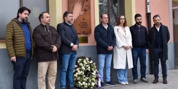 Guadalajara honra a las víctimas en la estación de Cercanías