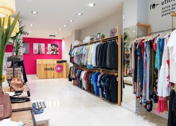 Azuqueca de Henares, Cáritas abre en  una tienda de moda de segunda mano