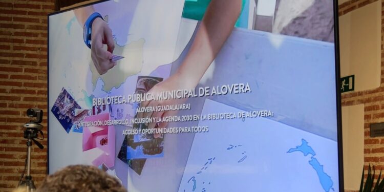 Alovera es premiada con el Primer Premio Nacional MARÍA MOLINER