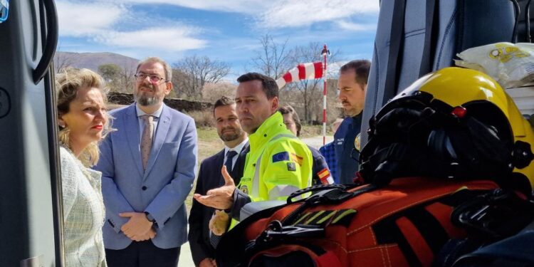 SESCAM amplía su red de transporte sanitario aéreo con la incorporación de la helisuperficie de Campillo de Ranas, la más extensa de Europa