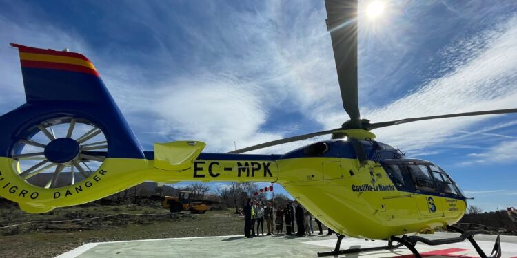SESCAM amplía su red de transporte sanitario aéreo con la incorporación de la helisuperficie de Campillo de Ranas, la más extensa de Europa
