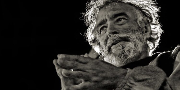 Villanueva de la Torre celebra el Día Mundial del Teatro con la obra "El Retorno de los cómicos clásicos" de la compañía Escarramán Teatro