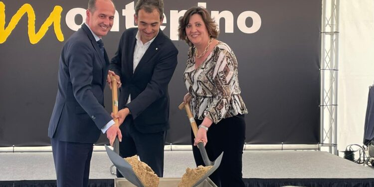 Patricia Franco inaugura la primera piedra de la Plataforma Logística Montepino Ruiseñor en Guadalajara