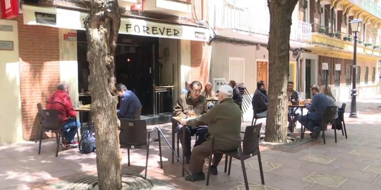 Guadalajara, luz verde a la derogación de la ordenanza reguladora de terrazas