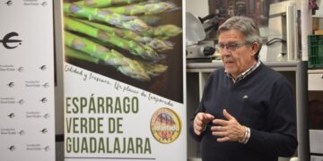 Cata de espárrago verde de Guadalajara con sal de Saelices: el inicio del ciclo de catas "Ibercatas" en Fundación Ibercaja