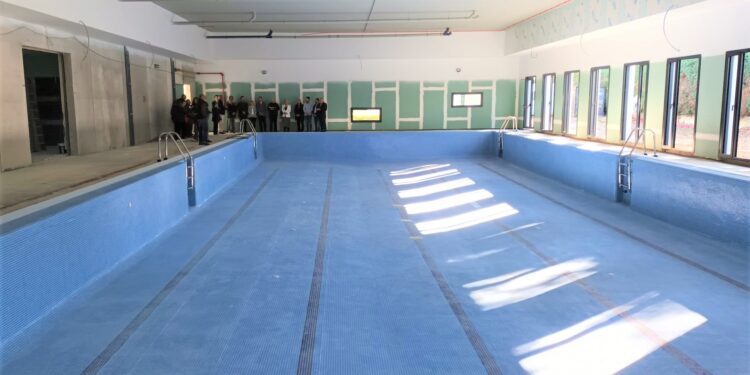 El Casar inaugura su piscina cubierta climatizada en un acto emotivo