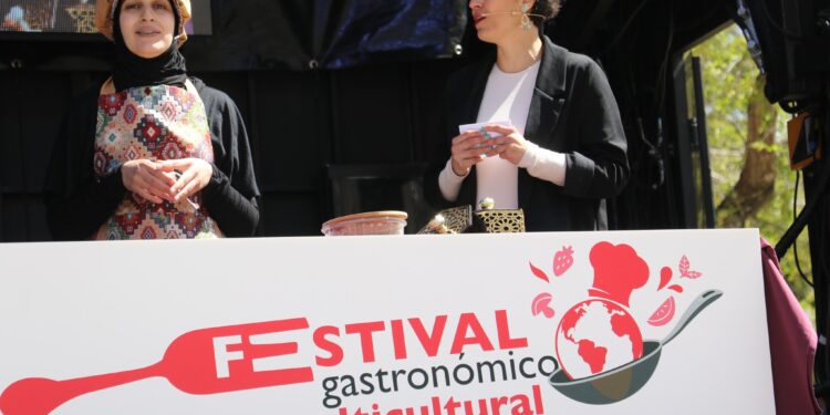 La diversidad de la cocina mundial protagoniza el Festival Gastronómico Multicultural de Sigüenza