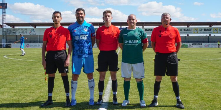 La Asociación de Veteranos C. D. Marchamalo entrega 2.070€ del partido benéfico jugado contra una selección AFE