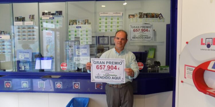 Dos afortunados ganadores de la Lotería Primitiva en La Línea de la Concepción y Guadalajara