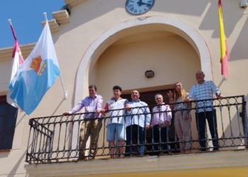 El Ayuntamiento de Espinosa de Henares celebra el Pleno de Constitución y elige a Eduardo Navarro como Alcalde por unanimidad.