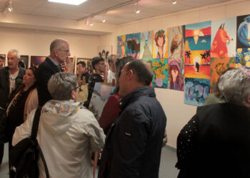 Exposición 'Obra por Artista' en la Casa de la Cultura de Cabanillas: una muestra pictórica de talento local