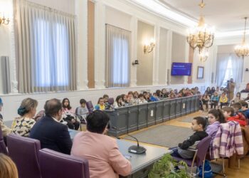 Voces Infantiles en el Ayuntamiento de Guadalajara: Propuestas para un Futuro Mejor