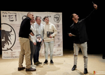 Capturando la Emoción Taurina: Éxito en el XX Concurso Fotográfico de la Peña El Quite en Yunquera de Henares