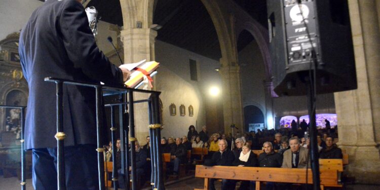 Emotivo Pregón Navideño: Javier del Castillo Deja su Huella en Horche y Llama a la Paz en Tiempos Difíciles