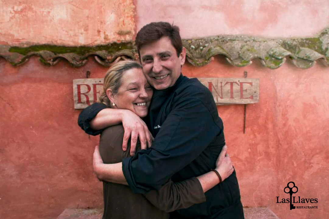 Maria y Roberto, propietarios de Restaurante Las Llaves.