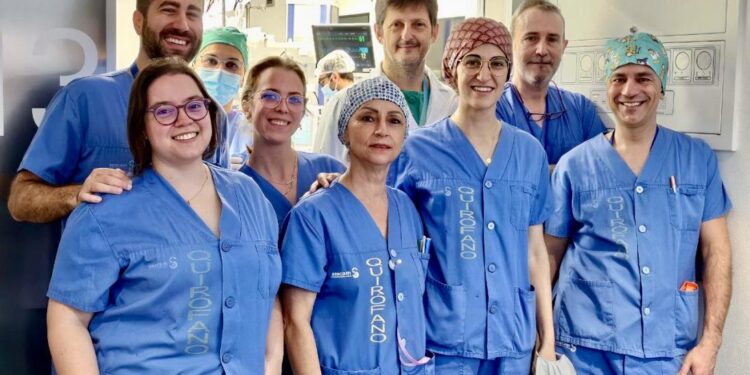 Innovación en Urología: Hospital de Guadalajara Introduce Procedimiento Mínimamente Invasivo para Afecciones Retroperitoneales