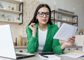 Impuestos y Género: Analizando el Impacto en Mujeres y Hombres