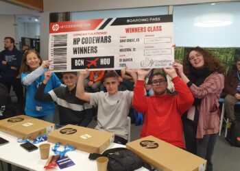 El Equipo del IES Newton-Salas de Villanueva de la Torre Gana HP CodeWars y Representará a España en EE.UU.