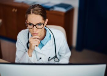 Alerta en España: 769 Agresiones a Médicos en 2023, Cada Día Dos Profesionales Son Atacados