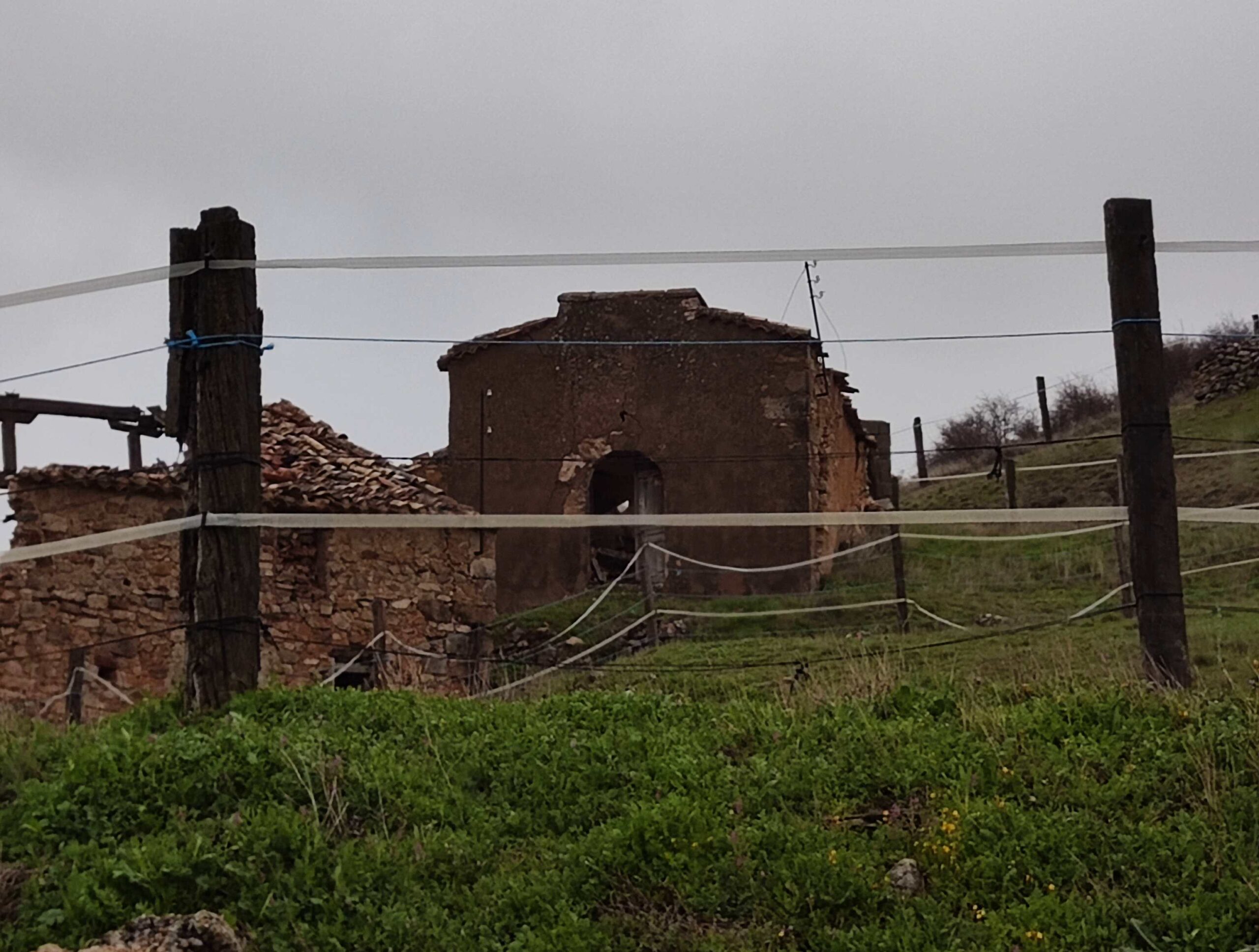 Iglesia de Castellote derrumbada. Foto: Francisco larrad