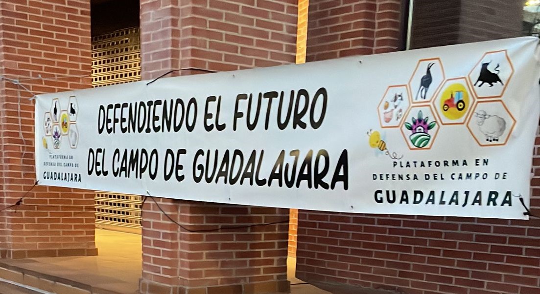 300 Agricultores y Ganaderos de Guadalajara Presentan Manifiesto con Reivindicaciones para la Administración Regional