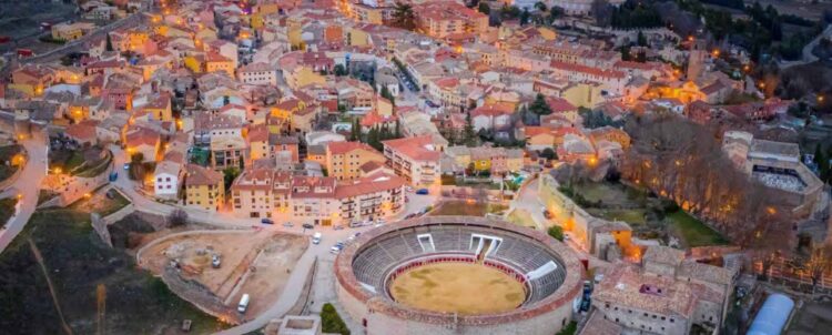 Jornada sobre vivienda en zonas rurales organizada por el Observatorio de la Despoblación de la UAH