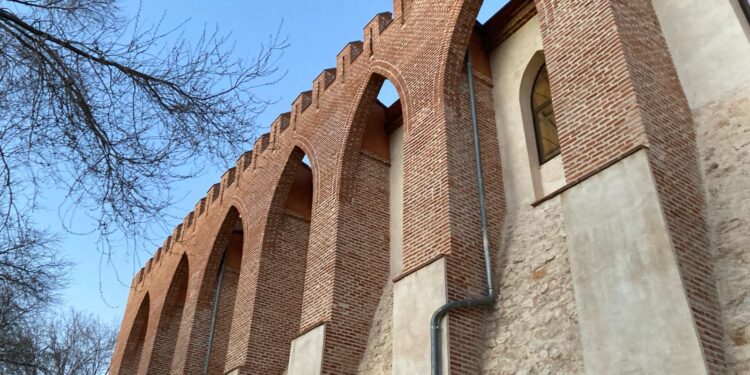 AIKE PIDE QUE LA AMPLIACIÓN DEL ARCHIVO MILITAR NO INVISIBILICE LOS RESTOS DE LA FACHADA DE LA ACADEMIA DE INGENIEROS