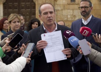 Alberto Rojo: “La liquidación del presupuesto de 2023 con un superávit de 3,7 millones demuestra que Ana Guarinos ha mentido y desmonta su bulo del agujero económico”