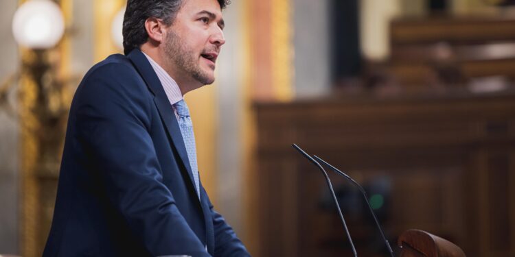 López Maraver insiste en el Congreso en excluir al lobo del listado especies protegidas