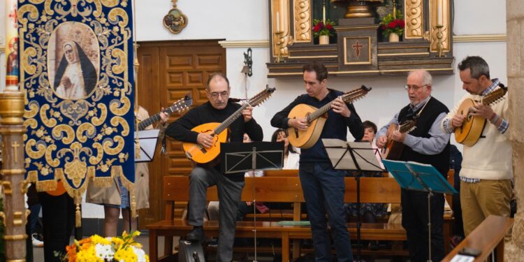 María Mateo, Joven Actriz y Dramaturga, Pregonó el Inicio de las Fiestas en Honor al Cristo de la Esperanza 2024 en Marchamalo