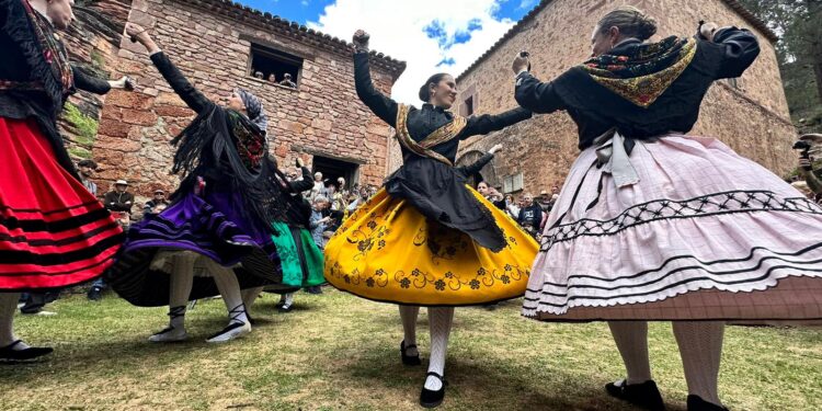 Romería de la Virgen de Montesinos en Cobeta 2024: Tradición y Devoción