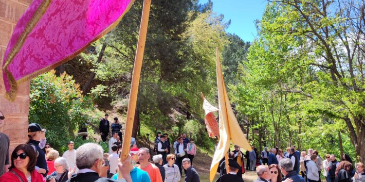 Romería de la Virgen de Montesinos en Cobeta 2024: Tradición y Devoción