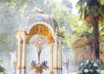 Procesión del Corpus Christi en Guadalajara: Tradición, Devoción y Esplendor en las Calles