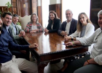 La Alcaldesa de Guadalajara se Reúne con Directivos de FM Logistic