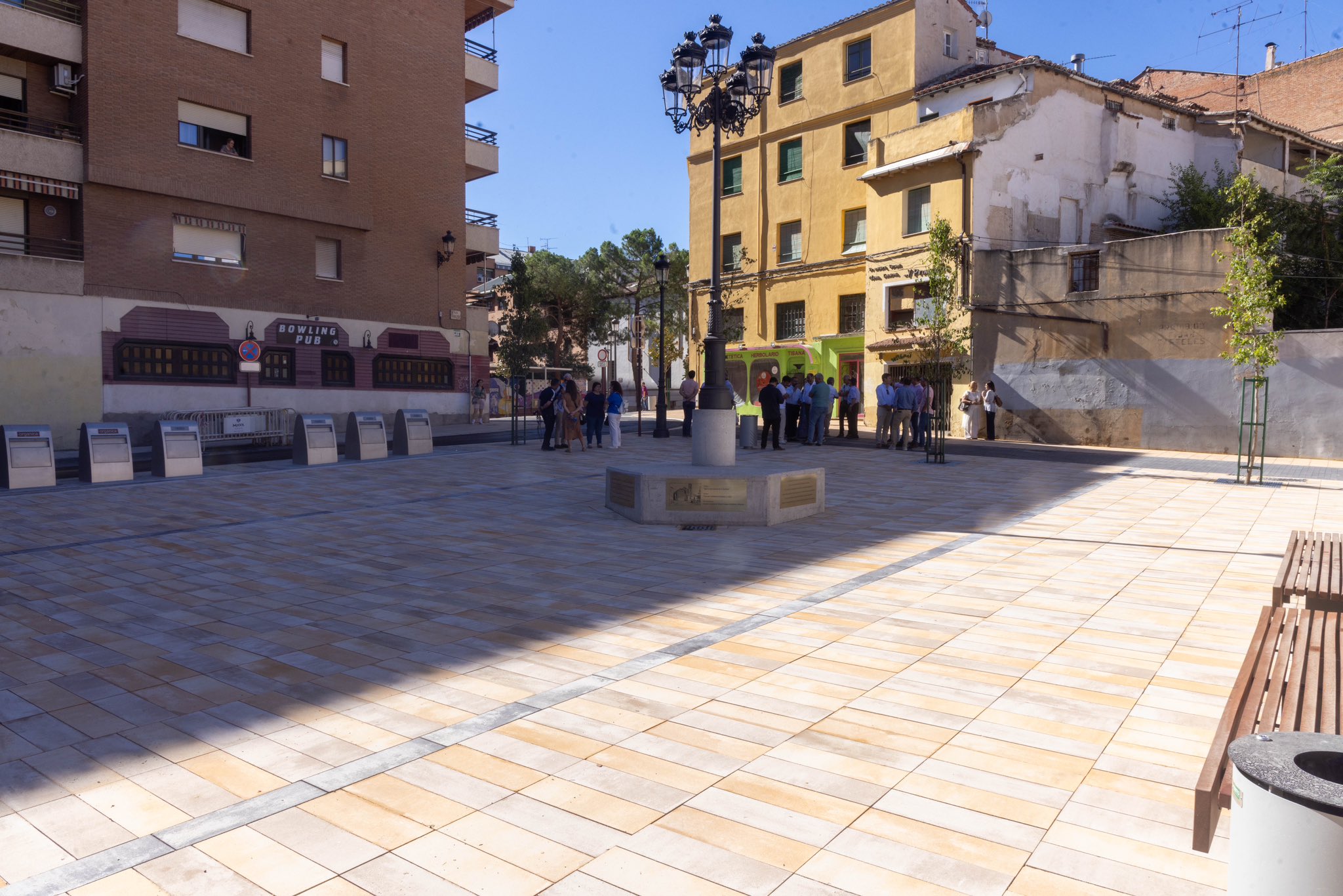 Inauguración de las Plazas Prim y San Esteban en Guadalajara: Remodelación Concluida con Fondos Next Generation