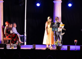 Versos a Medianoche en Guadalajara: Exitosa 31ª Edición en el Palacio del Infantado