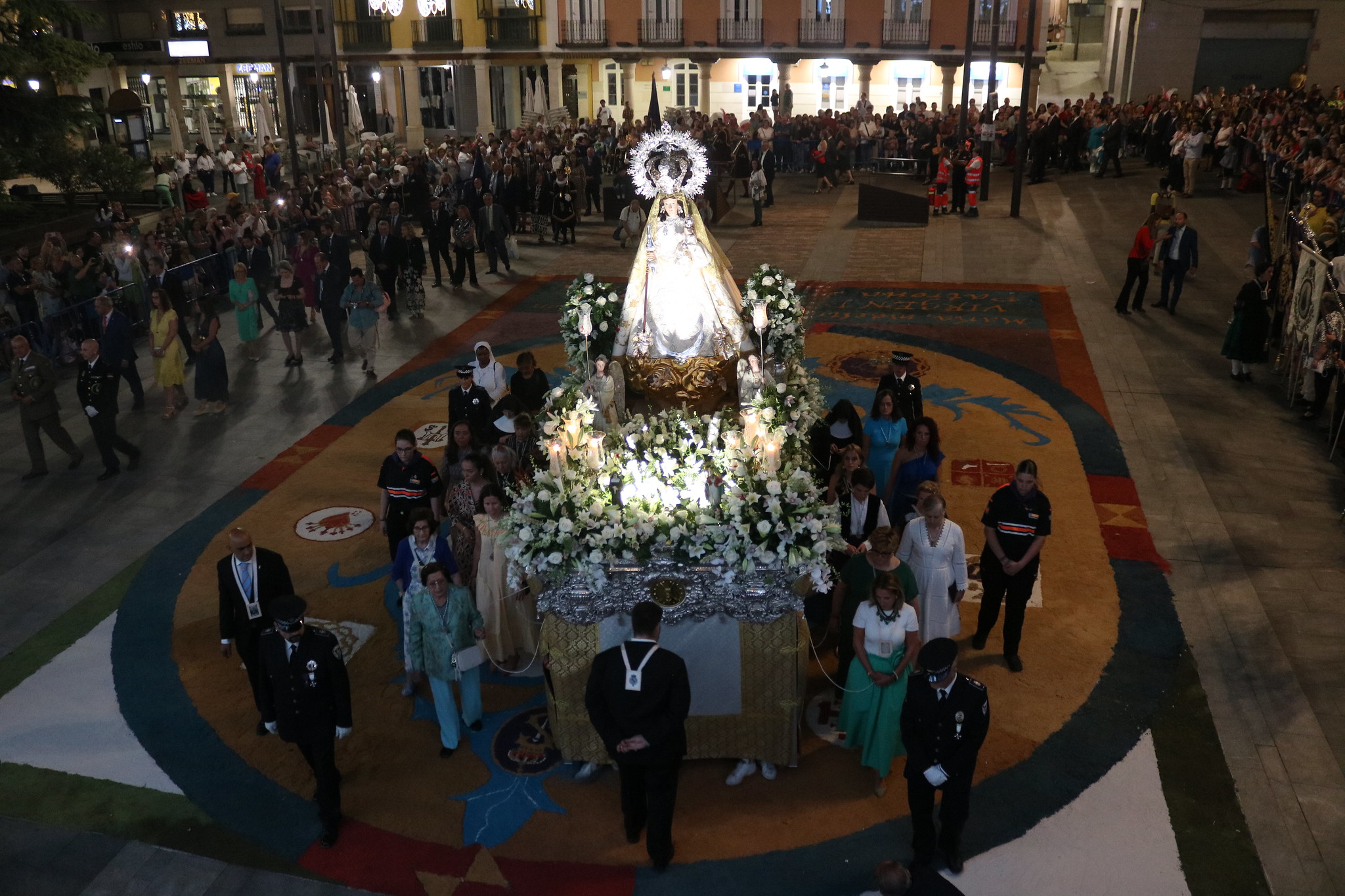 Guadalajara Rinde Homenaje a la Virgen de la Antigua con una Procesión Tradicional y Multitudinaria