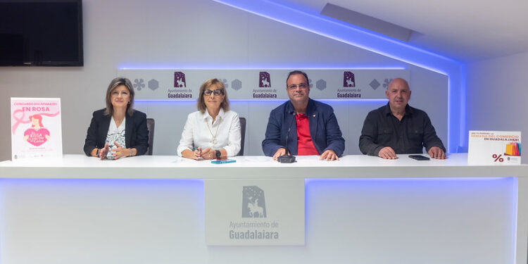 El Ayuntamiento de Guadalajara Inicia Campañas Comerciales y de Concienciación contra el Cáncer