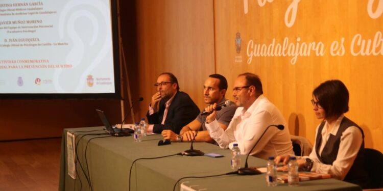 Guadalajara Conmemora el Día Mundial para la Prevención del Suicidio con una Charla-Coloquio en el Teatro Buero Vallejo