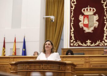 El Gobierno de Castilla-La Mancha reduce el paro femenino en más de 15 puntos desde 2015, impulsando la igualdad laboral