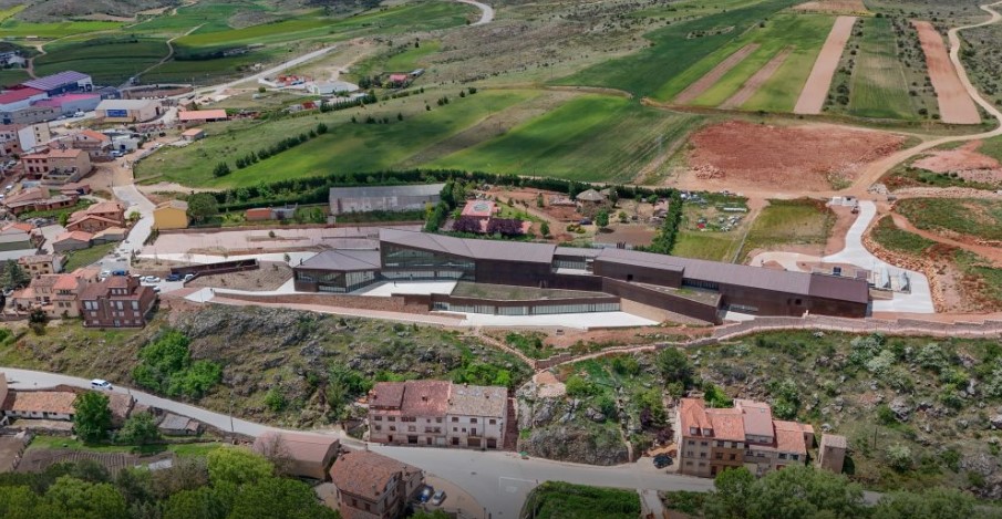 El Parador de Molina: ¡Un Gran Proyecto que Hace Aguas!