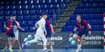 El IMPULSE BM Guadalajara compite hasta el final frente al Barça en la Liga Plenitude