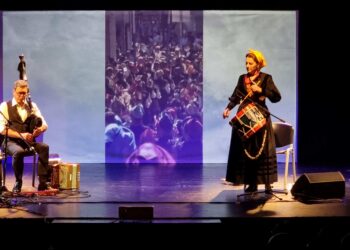 José Ángel y María José Hevia conquistan Azuqueca con su espectáculo "La Conferencia"