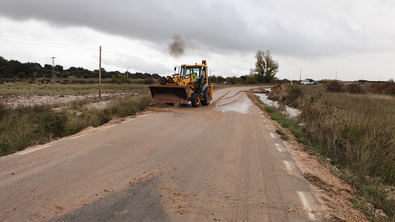 La Diputación de Guadalajara asegura suministros y limpia carreteras tras la DANA en el Señorío de Molina