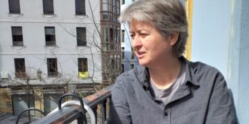 Presentación del libro Las manos siempre mojadas de Beatriz Díaz en la Biblioteca de Dávalos