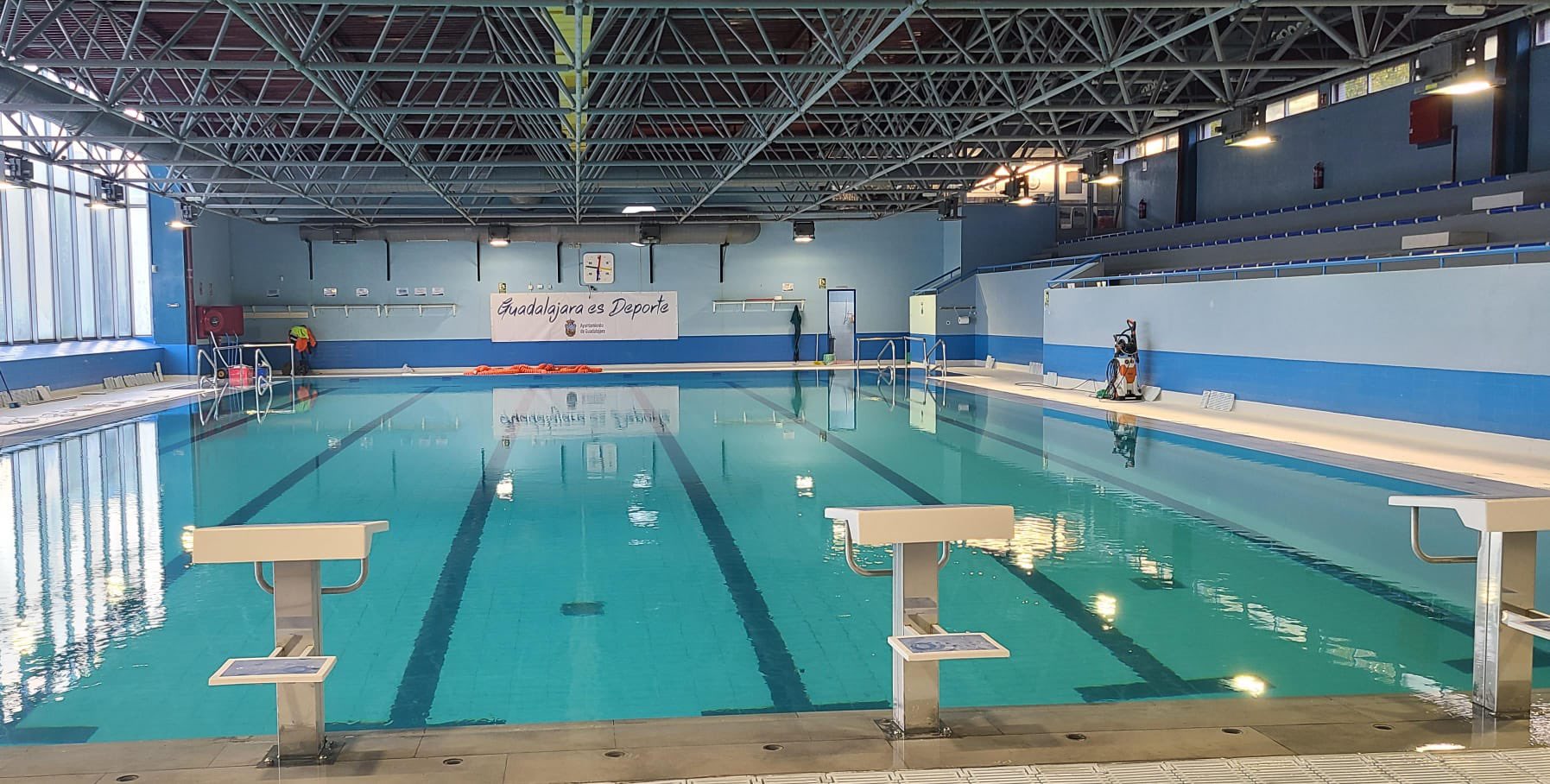 Reapertura de la Piscina Municipal Huerta de Lara en Guadalajara con Mejoras y Acceso Gratuito en Diciembre