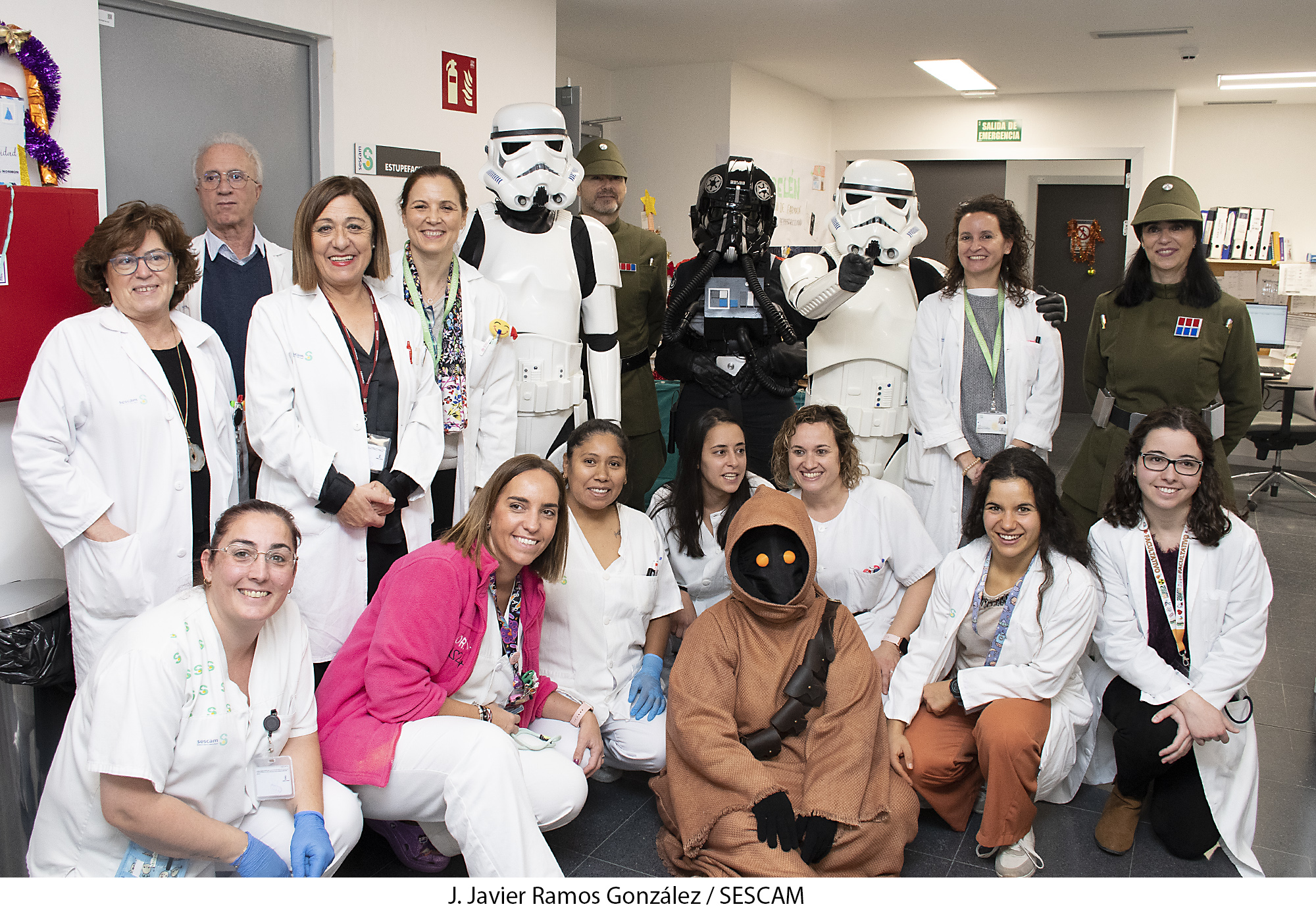 Los personajes de la Guerra de las Galaxias regresan al Hospital Universitario de Guadalajara para una emotiva visita navideña con pacientes, profesionales y usuarios