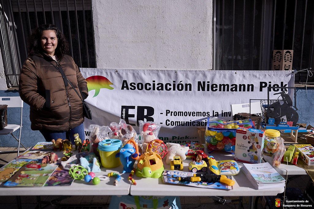 El Mercadillo Solidario de Navidad de Yunquera Celebra su XX Edición con Éxito